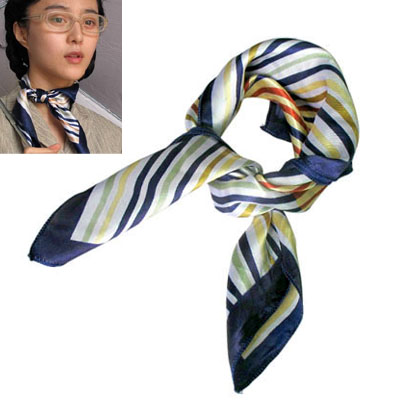 藍(lán)邊彩條時(shí)尚絲巾