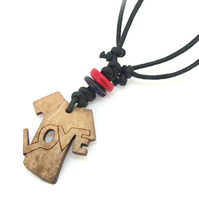 愛(ài)你如一(衣)love椰殼字母項(xiàng)鏈