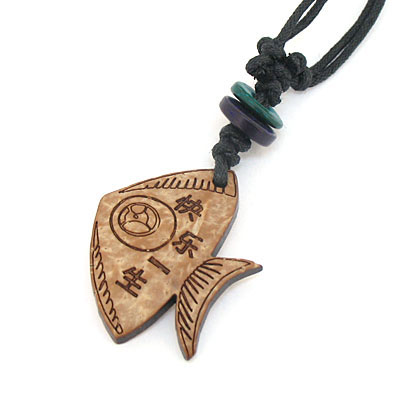 快樂(lè)一生椰殼魚(yú)項(xiàng)鏈